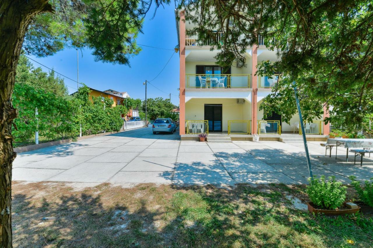 Apartmani Jelena Petrčane Dış mekan fotoğraf